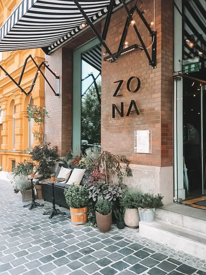 Zona restaurant Budapest