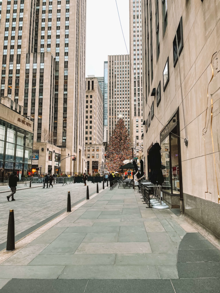 first time guide to new york city - Rockerfeller centre